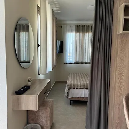 Zena Apartment *